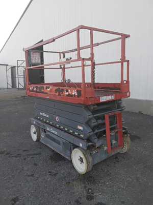 USED 2015 Skyjack SJ4632