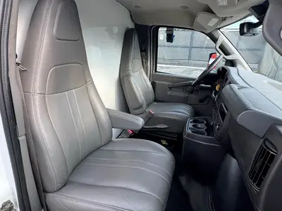 Used 2019 GMC SAVANA CUTAWAY Box trucks Florida US | Truck and Van Outlet #1509156