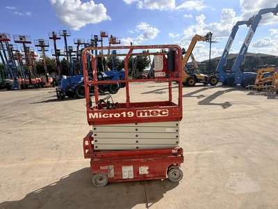 Used 2018 MEC MICRO 19 Scissor Lifters Texas US | Adcock Equipment USA #1545493