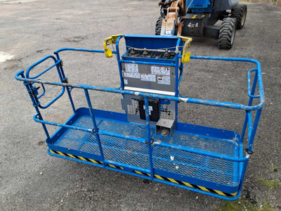USED 2016 Genie Z-62/40