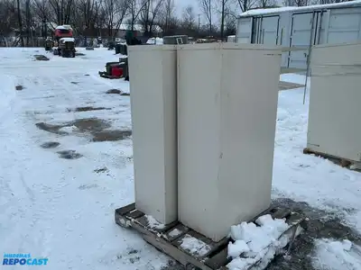 Lot of (2) metal filing cabinets with 4 drawers approx. 15”x29”x52”