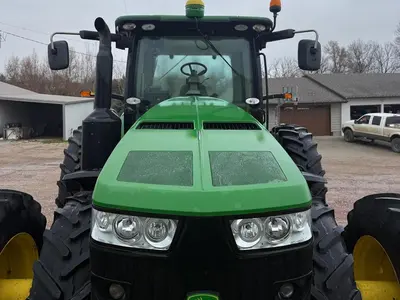 USED 2012 JOHN DEERE 8335R