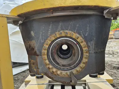 NEW 2017 KOMATSU 561-22-61005