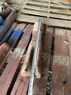 Used AFTERMARKET 5-1/2” DIAMETER X APPROXIMATELY 24” LENGTH CABLE TOOL DRILLING CHISEL BIT Other Cutting Tools Pennsylvania US | East West Machinery & Drilling #1417211