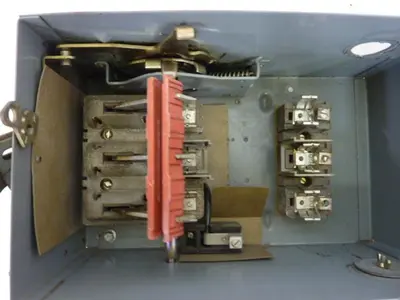 USED SQUARE D PQ-4606