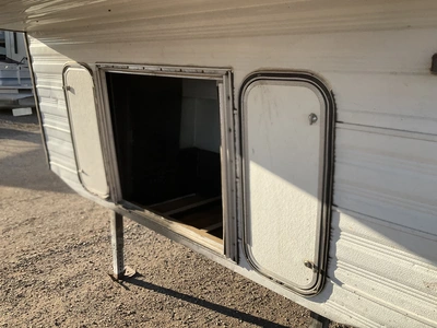 Used 1996 KIT 33GF Campers, Caravans, Motorhomes Michigan US | Miedema Asset Management Group #1484059