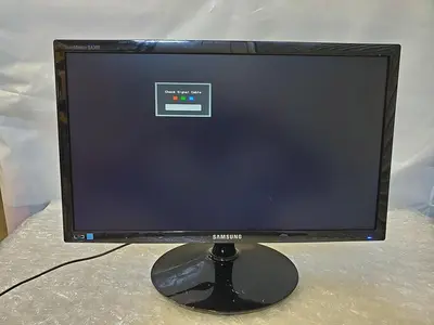 USED SAMSUNG S22A300B