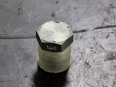 5/8" Hex Plug M-10 JIC (Bag of 2)
