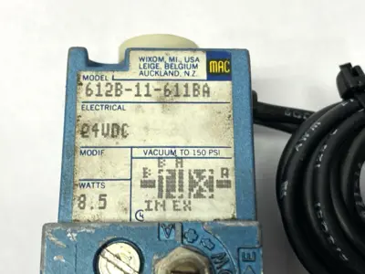 USED MAC VALVES PNEUMATIC SOLENOID VALVE 1/4" PORTS MISSING SCREW
