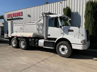 Used 2011 VOLVO VHD Dump trucks California US | Big Truck & Equipment #1412183