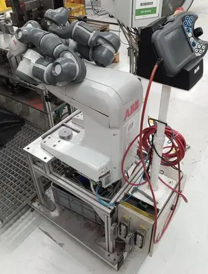Used 2016 ABB IRB 14000-0.5/0.5 Robots CZ | Amaron s.r.o. #1068126