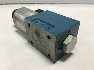 USED BOSCH 0 810 092 107