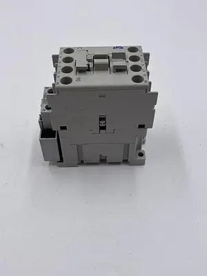 Used ALLEN-BRADLEY ALLEN-BRADLEY 100-C12*10 SER A, 100-FSC280 SER A PLC Contactors | ND Industrial Surplus #1216205