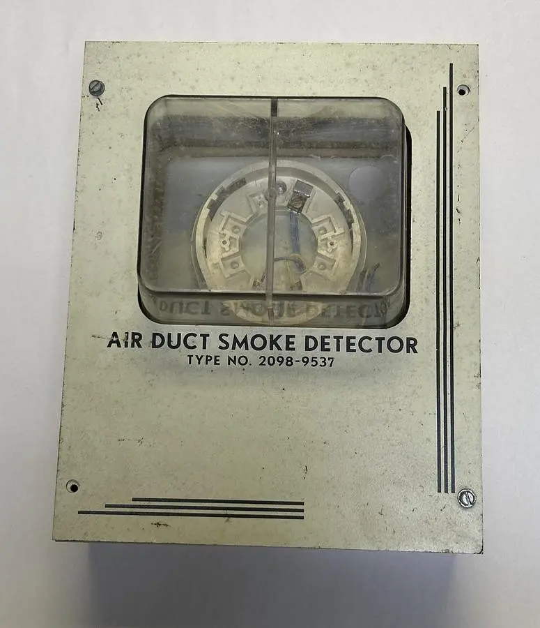 Used SYSTEM SENSOR 2098-9537, Miscellaneous Equipment (Electrical & Power) Ohio US | Surplus Asset Holdings #1246455