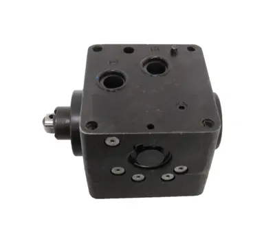 NEW VICKERS 684683 FLOW CONTROL VALVE CPG-06-15-AA-12
