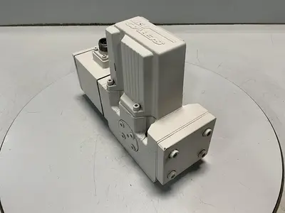 USED MOOG D661-5009