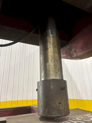 400 TON MILLHOFF ROLLING FRAME HYDRAULIC STRAIGHTENING PRESS: YOBRO #24002
