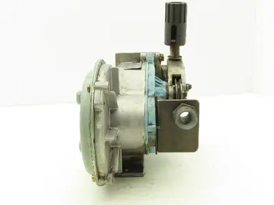 Yaskawa Electric CMR-231 U Welder Wire Motor Feeder 24VDC *READ*