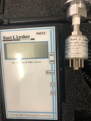 KURT J. LESKER 500TC  THERMOCOUPLE VACUUM GAUGE