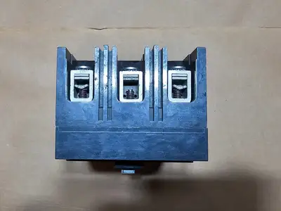 Used GENERAL ELECTRIC TEB132040WL Switchgears British Columbia CA | Lenmark #1432542