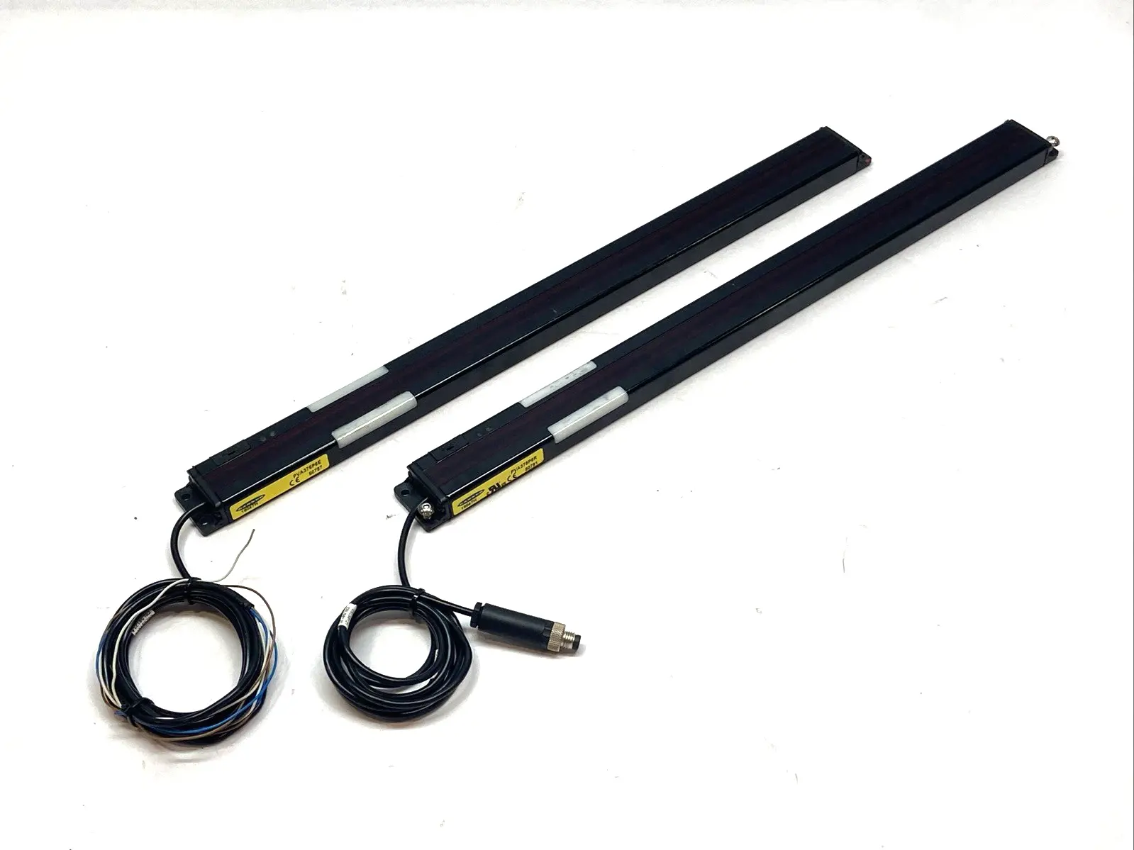 Used Banner Safety Light Curtain Emitter & Receiver Light Curtains & Grids Michigan US | Maverick Industrial Sales #1392977