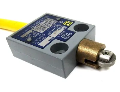 NEW SQUARE D 9007-XA7506D ROLLER LIMIT SWITCH 9007XA7506D