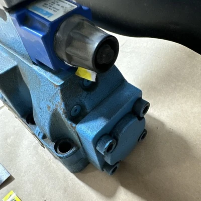 USED Vickers DG4V36CMWB40