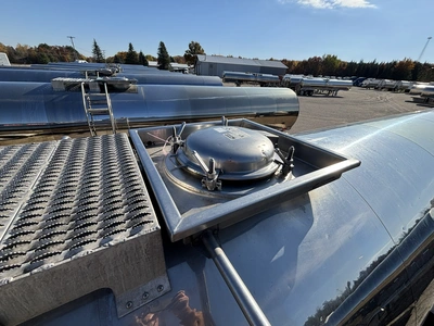 Used 2017 WALKER MILK TANKER TRAILER Tanker Trailers Michigan US | Miedema Asset Management Group #1709476