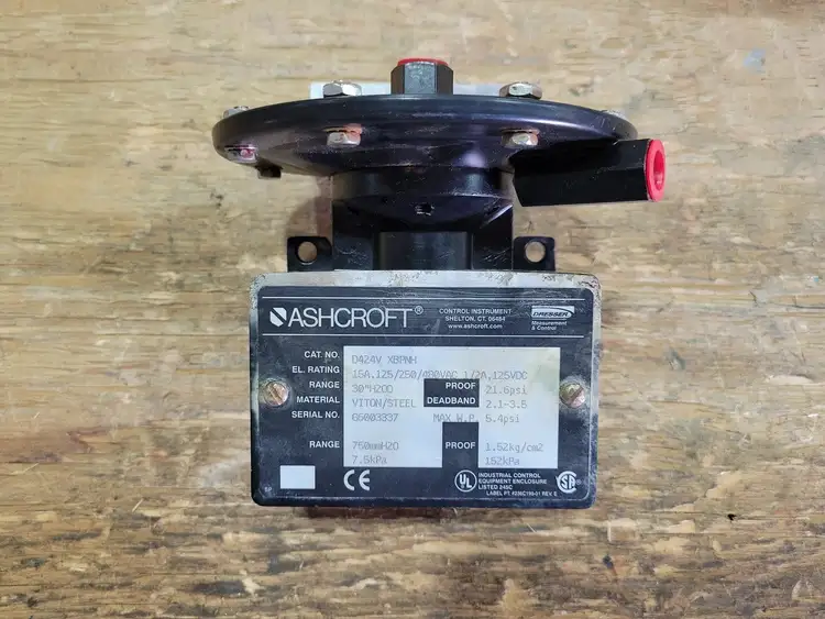 Used ASHCROFT D424V XBPNH Switchgears British Columbia CA | Lenmark #243254
