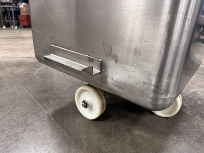 600 Pound SS Dump Buggy with Plastic Lid