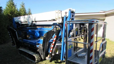 USED 2025 Bluelift B72