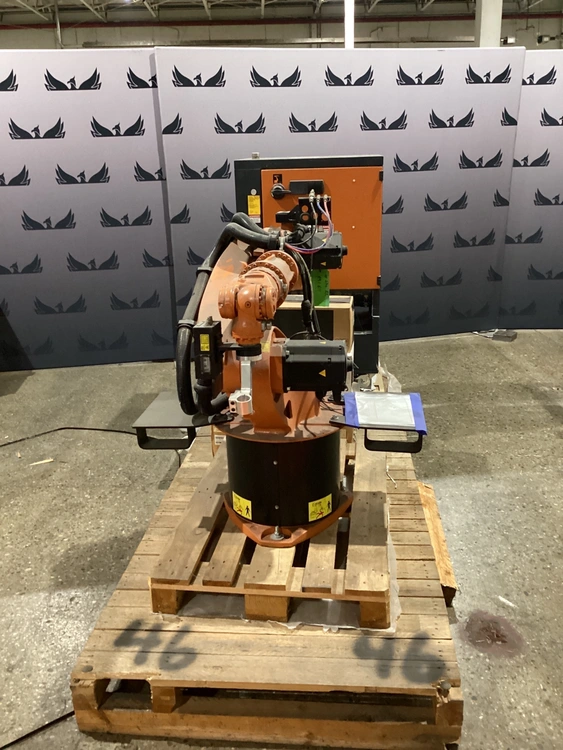 New | in-Stock 2015 KUKA KR16 L6-2 + KR C4 NA Robots Michigan US | iGAM Industrial Marketplace #874124
