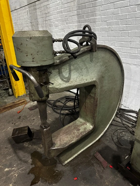 WHITNEY 805-498 100TOON PTORABLE HYD PUNCH
