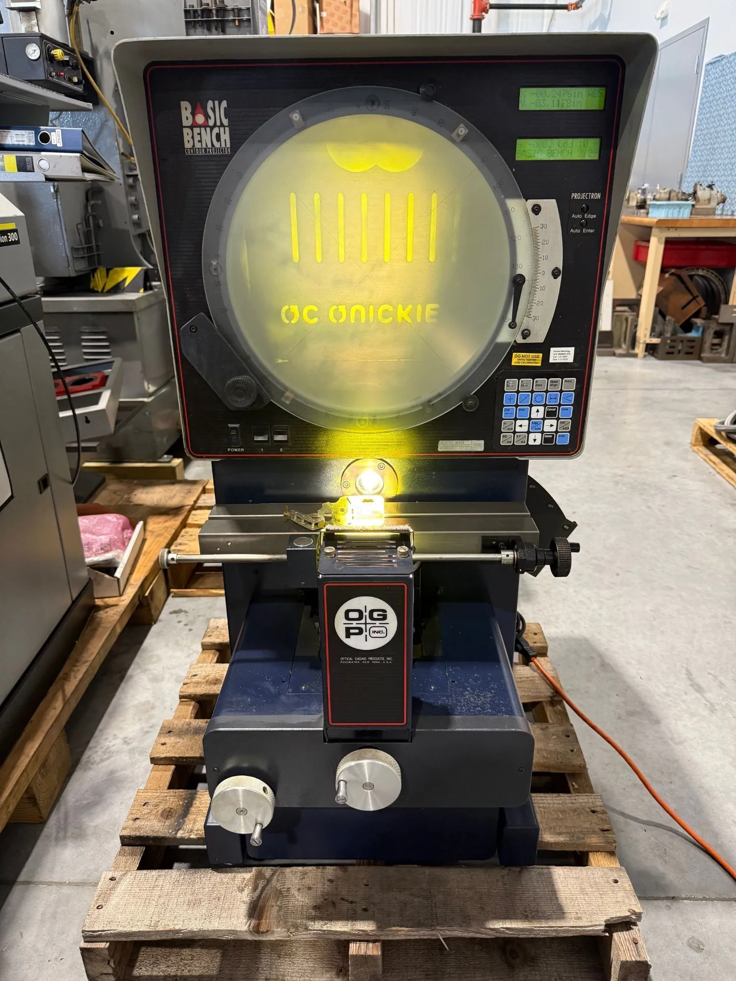 Used 1999 OGP Basic Bench Comparator Comparators 7773 | GMT