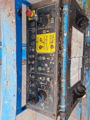 USED 2015 Genie S-85