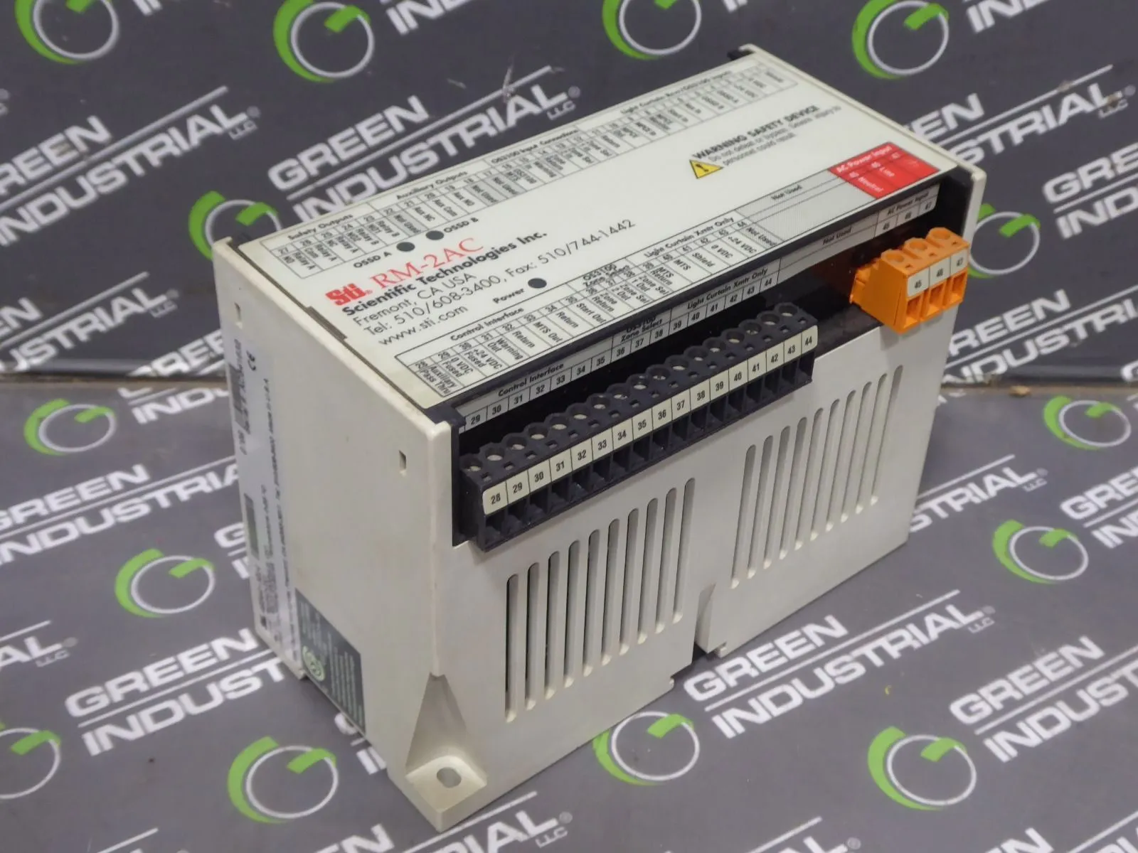 Sti 40344-1014 RM-2AC-CX1 Safety Light Curtain Resource Module Used
