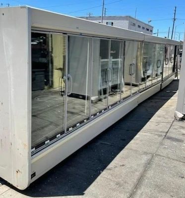 101-0082 Hussmann D5X-LEP 32’ Refrigerated Display Case