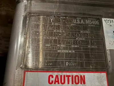 550 GALLON PRECISION IBC 304 STAINLESS STEEL CHAMICAL TANK TOTE