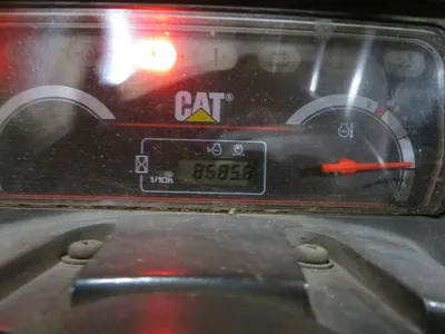 USED 2014 CATERPILLAR C5000
