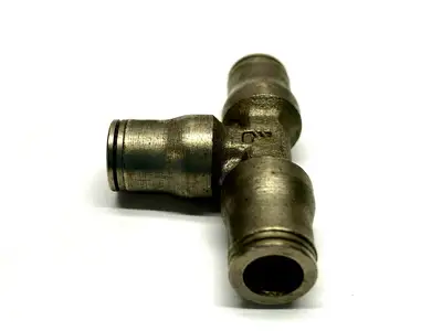 New | in-Stock Legris 1/4" OD Push to Connect Union Tee Parts (Hydraulics and Pneumatics) Michigan US | Maverick Industrial Sales #1487376