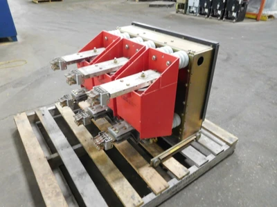 Used WESTINGHOUSE 150 VCP 1000 Circuit Breakers Ohio US | Equipment Recovery Corp. #1330488