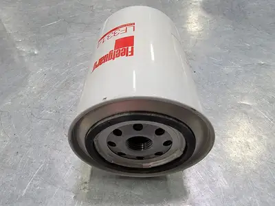 NEW FLEETGUARD LF3314