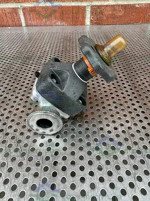 USED ITT PURE FLO 316L STAINLESS STEEL  DIAPHRAGM VALVE W/ 1" SANITARY FITTING