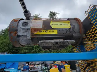 Fiber Glass Tank w/ Fittings