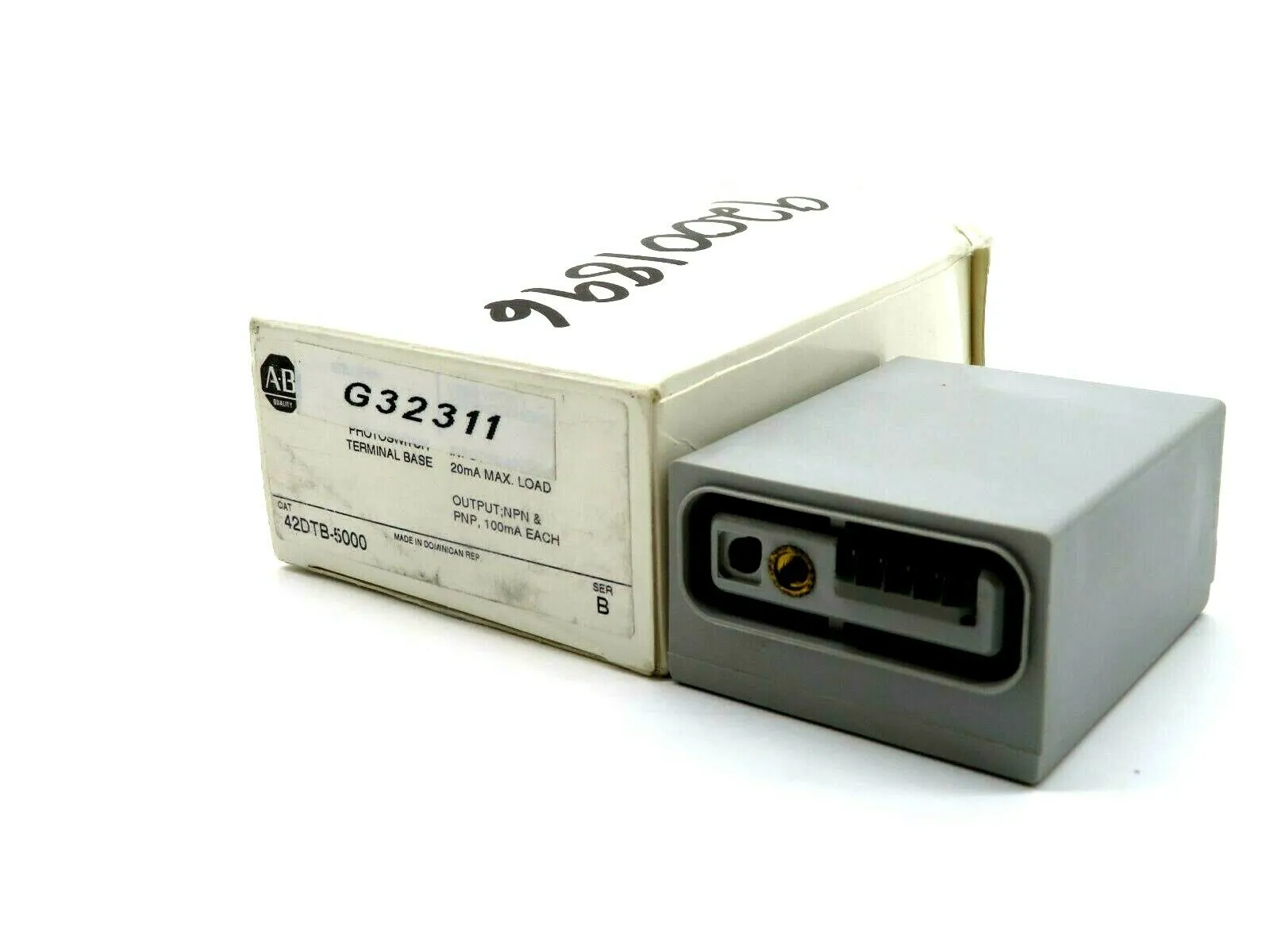 NEW ALLEN BRADLEY 42DTB-5000 PHOTOSWITCH SER B 42DTB5000