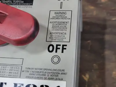 USED LEVITON N3303