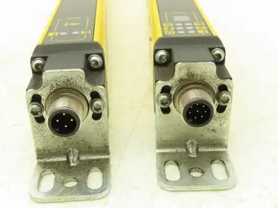 Schmersal SLC440-ER-0330-14-01 330mm Light Curtain Transmitter & Receiver Set