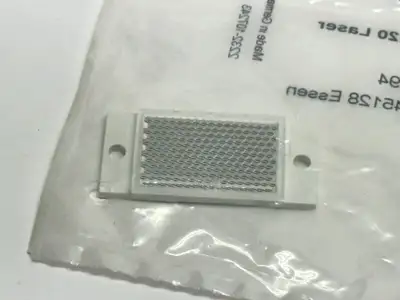 NEW IFM REFLECTOR TS-30X20