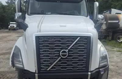 Used VOLVO VNL64T760 Conventional trucks Illinois US | Mitsubishi HC Capital America #1362624