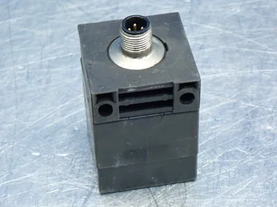 Used PEPPERL+FUCH NBB15L2A2CV1 Proximity Sensors Ohio US | HGR 24 #864393